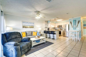 Walkable Panama City Beach Condo with Pool Access!